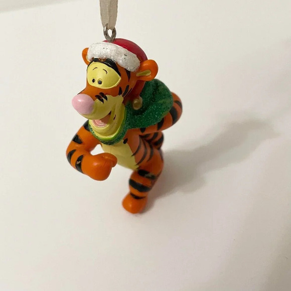 Lot of 2 Disney Winnie the Pooh Christmas Ornaments Tigger 3 Inch - Picture 8 of 16